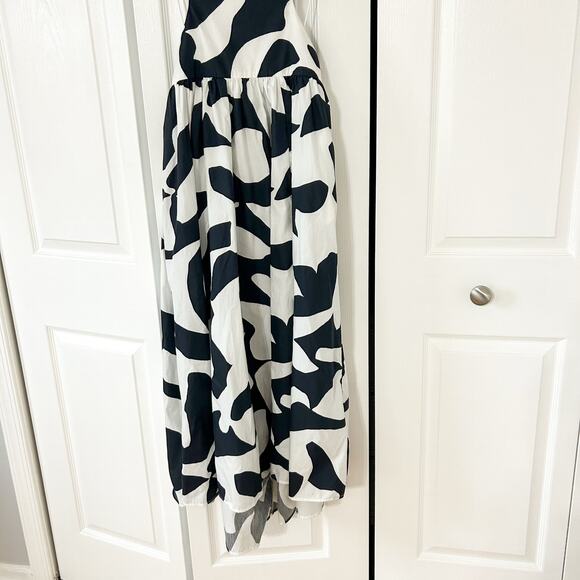 NWOT Abercrombie Drop Waist Maxi Dress Black White Print Cutout Side Size XS - Picture 5 of 12
